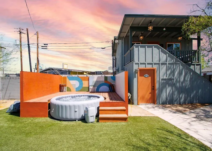 Unique*new*hot Tub Studio*mins To Dt & Phx Airport 4* Phoenix